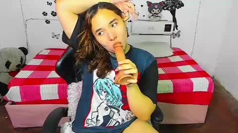 Snapshot of _cutekat chatting on 04-14-26, 05:13 katerine online show from 04-14-26, 05:13