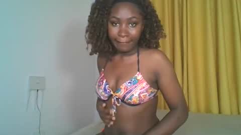 Snapshot of _cutestephanie chatting on 09-18-25, 01:51 STEPH online show from 09-18-25, 01:51