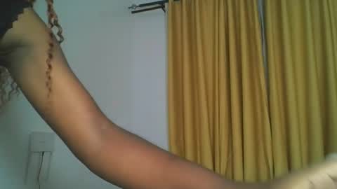 Snapshot of _cutestephanie chatting on 10-22-25, 01:06 STEPH online show from 10-22-25, 01:06