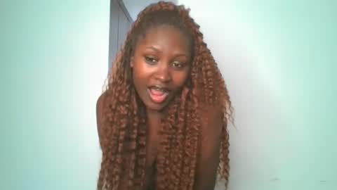 Snapshot of _cutestephanie chatting on 10-24-25, 02:02 STEPH online show from 10-24-25, 02:02