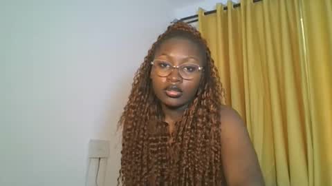 Snapshot of _cutestephanie chatting on 10-31-25, 11:33 STEPH online show from 10-31-25, 11:33