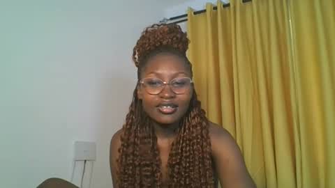 Snapshot of _cutestephanie chatting on 11-01-25, 12:07 STEPH online show from 11-01-25, 12:07