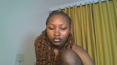 Snapshot of _cutestephanie chatting on 11-14-25, 01:37 STEPH online show from 11-14-25, 01:37