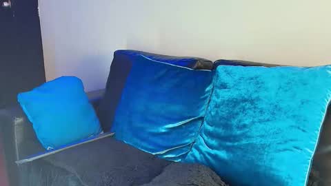 Snapshot of _dantfox_ chatting on 10-22-25, 08:19 Dante online show from 10-22-25, 08:19