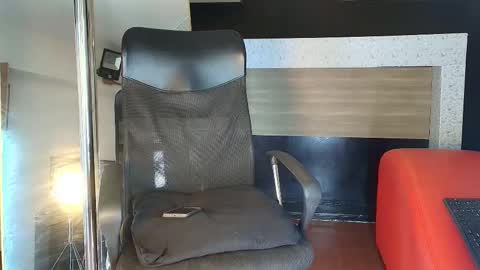 Snapshot of _dantfox_ chatting on 11-12-25, 07:35 Dante online show from 11-12-25, 07:35