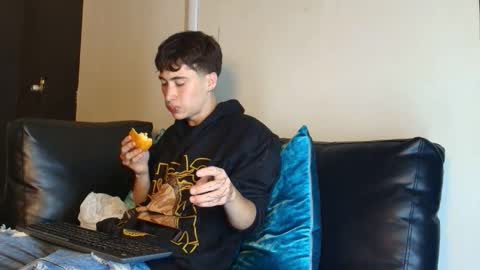 Snapshot of _dantfox_ chatting on 11-25-25, 08:20 Dante online show from 11-25-25, 08:20