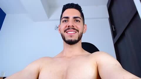 Snapshot of _davidwolf chatting on 01-28-25, 10:23 David online show from 01-28-25, 10:23