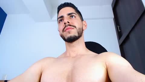 Snapshot of _davidwolf chatting on 02-01-25, 01:44 David online show from 02-01-25, 01:44