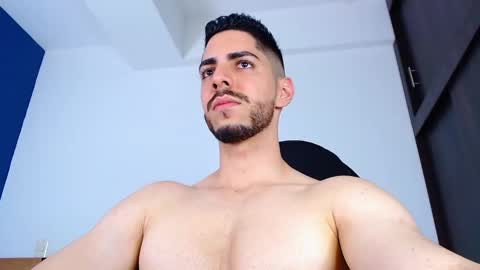 Snapshot of _davidwolf chatting on 02-07-25, 01:04 David online show from 02-07-25, 01:04