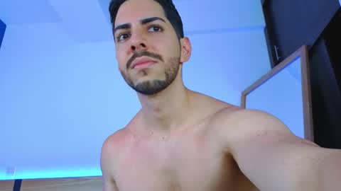 Snapshot of _davidwolf chatting on 11-05-25, 10:32 David online show from 11-05-25, 10:32