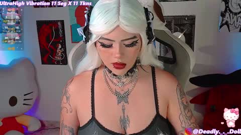 Snapshot of _deadly_doll chatting on 12-13-24, 11:39    online show from 12-13-24, 11:39
