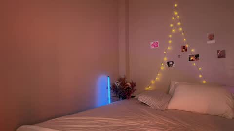 Snapshot of _deepthroatgalactica chatting on 04-10-26, 12:21 squirt queen Jasmine online show from 04-10-26, 12:21