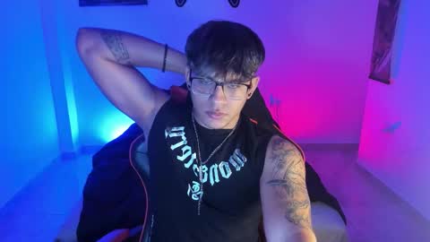 Snapshot of _demon1 chatting on 12-15-25, 12:37 _demon1 online show from 12-15-25, 12:37