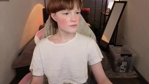 Luna    online show from 03-10-26, 01:27