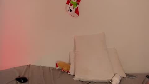 Elizabeth online show from 12-15-24, 07:24