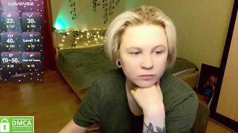 Snapshot of _elven_dreams__ chatting on 12-16-24, 05:59 chloue and Gretta online show from 12-16-24, 05:59