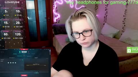 Snapshot of _elven_dreams__ chatting on 01-20-25, 09:22 chloue and Gretta online show from 01-20-25, 09:22