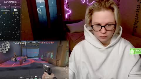 Snapshot of _elven_dreams__ chatting on 02-02-25, 11:00 chloue and Gretta online show from 02-02-25, 11:00