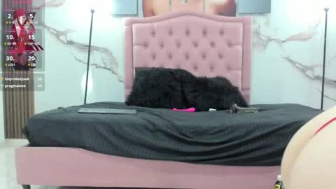 Snapshot of _ema_jones_ chatting on 03-11-25, 03:23 Ema online show from 03-11-25, 03:23