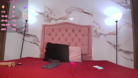 Snapshot of _ema_jones_ chatting on 09-27-25, 11:59 Ema online show from 09-27-25, 11:59