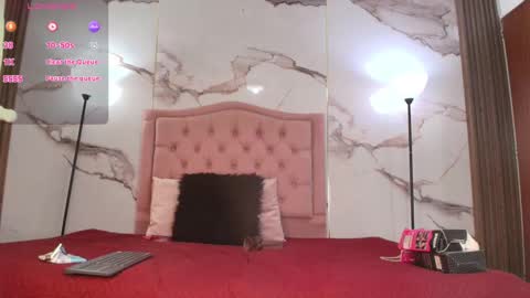 Snapshot of _ema_jones_ chatting on 09-29-25, 11:59 Ema online show from 09-29-25, 11:59