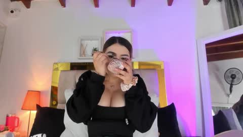 Isabella online show from 12-04-25, 12:03