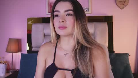 Isabella online show from 06-04-26, 12:11