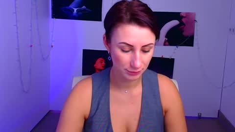 Emma online show from 12-12-24, 04:21