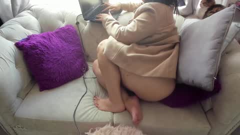 Emma online show from 12-17-24, 06:09