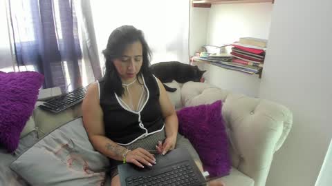 Emma online show from 12-26-24, 05:40