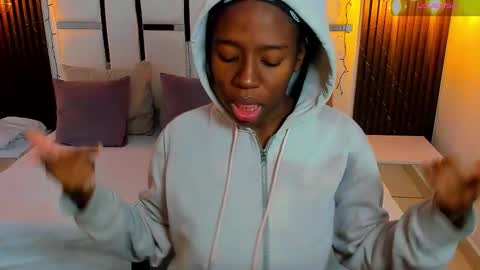 Emma online show from 12-15-25, 01:59