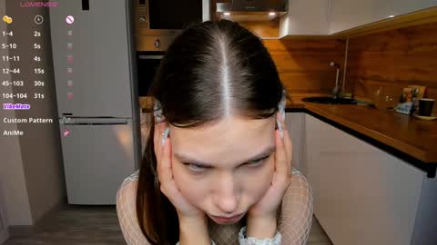 Snapshot of _eva_lee chatting on 01-16-25, 06:59 Alice online show from 01-16-25, 06:59