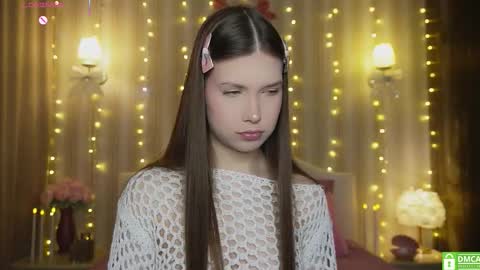 Snapshot of _eva_lee chatting on 12-14-25, 07:29 Alice online show from 12-14-25, 07:29