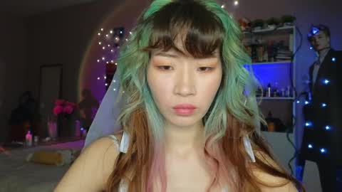 EveEva online show from 11-04-25, 12:43