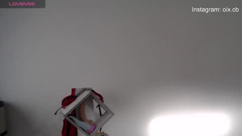  Exa help me position myself with your thumb up thanks  online show from 12-19-24, 08:44