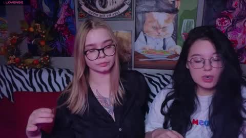 Snapshot of _favorite_ chatting on 11-20-25, 05:45 KENDALL NATHAN MARRY RYANPVT IS OPEN online show from 11-20-25, 05:45