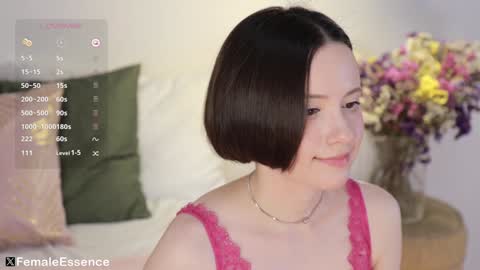 Snapshot of _female_essence_ chatting on 12-02-24, 12:19 Essie online show from 12-02-24, 12:19