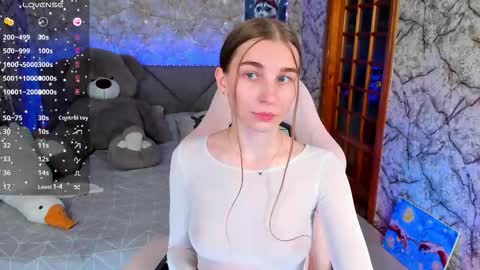 Snapshot of _flowersweet_ chatting on 10-15-25, 02:39 Kate online show from 10-15-25, 02:39