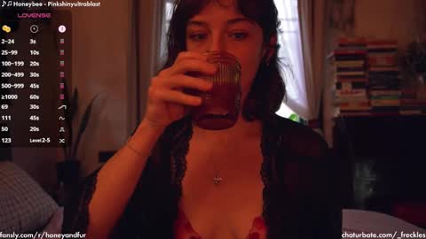 Snapshot of _freckles chatting on 02-14-25, 08:59 Jacqui Queen goddess motorcycle mozzarella Jaq next livestream see bio online show from 02-14-25, 08:59