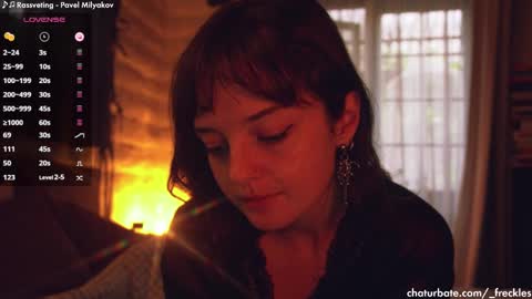 Snapshot of _freckles chatting on 03-03-25, 09:05 Jacqui Queen goddess motorcycle mozzarella Jaq next livestream see bio online show from 03-03-25, 09:05