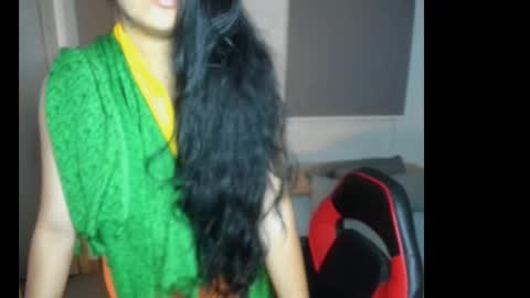 Snapshot of _georgiabarone_ chatting on 11-04-25, 12:43 Georgia Barone online show from 11-04-25, 12:43