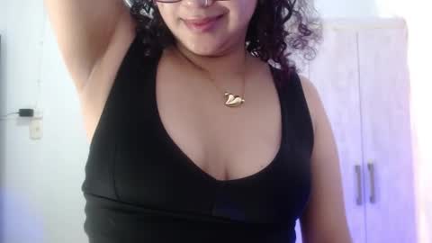 Gia Independent model online show from 10-29-25, 12:07