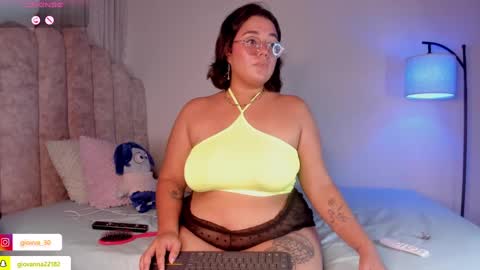 G I O V A online show from 03-09-25, 08:42