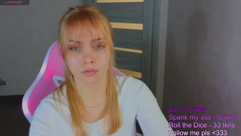 Snapshot of _gravity chatting on 02-15-25, 04:56 _gravity online show from 02-15-25, 04:56