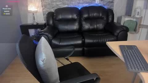 Hanna online show from 02-11-26, 07:52