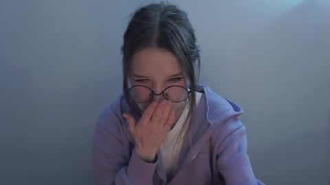 Snapshot of _hanna_moon_ chatting on 12-18-25, 09:04 Hannaolotl online show from 12-18-25, 09:04