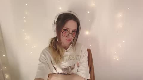 Hannaolotl online show from 02-01-26, 03:54