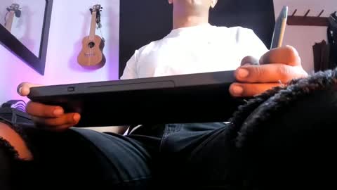 Snapshot of _heracles1 chatting on 12-25-24, 04:00 Heracles online show from 12-25-24, 04:00