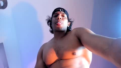 Snapshot of _heracles1 chatting on 09-30-25, 04:06 Heracles online show from 09-30-25, 04:06