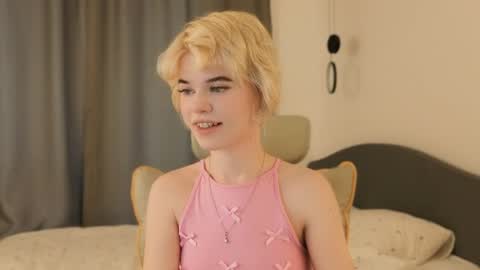 Alisha online show from 06-10-26, 01:32